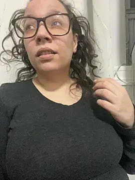 bellakay19's cam snapshot