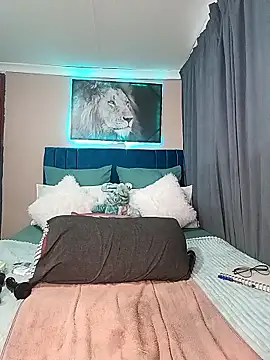 Queen-Chocolate's cam snapshot