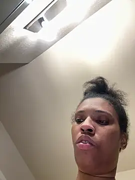 YeahhhitsBreezy live sex cam
