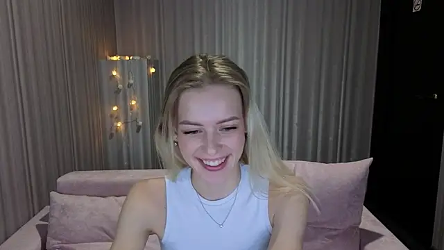 kittie_like18's cam snapshot