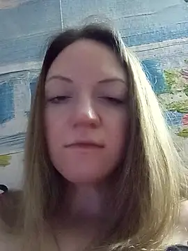 KattyLuuu's cam snapshot