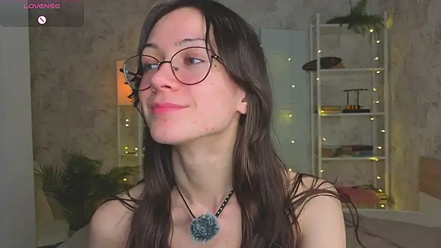 ReneeLippeatt live sex cam