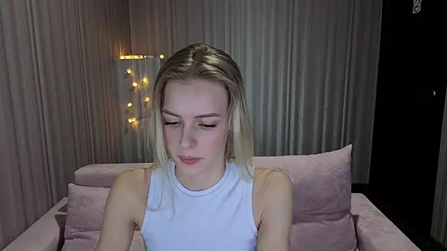 kittie_like18's cam snapshot