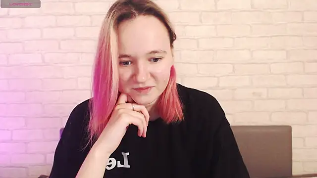 Ericha_Stone's cam snapshot