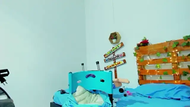 cris_dulce's cam snapshot