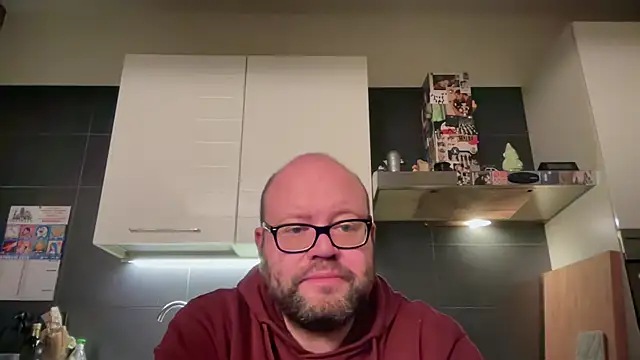 theitalianbear live sex cam