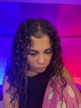 NINA_18_YEARS's cam snapshot