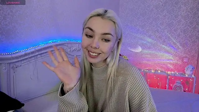 LillyMoure_ live sex cam