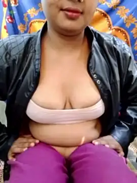 Hotcouple1100 live sex cam