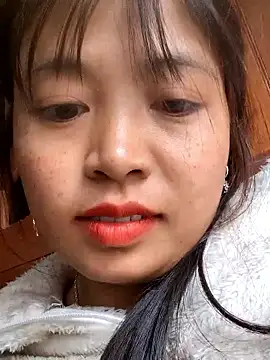 miumiu_sexy2x's cam snapshot