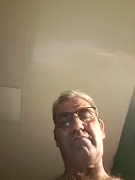 delfi6's cam snapshot