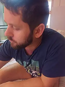 RipMyUnderwear's cam snapshot