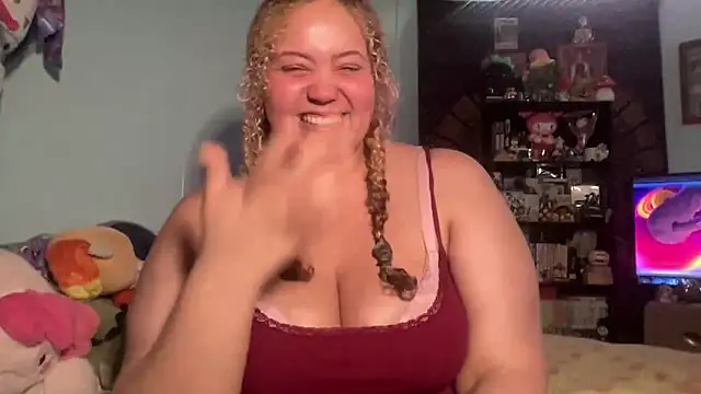 mixxedgoodness's cam snapshot