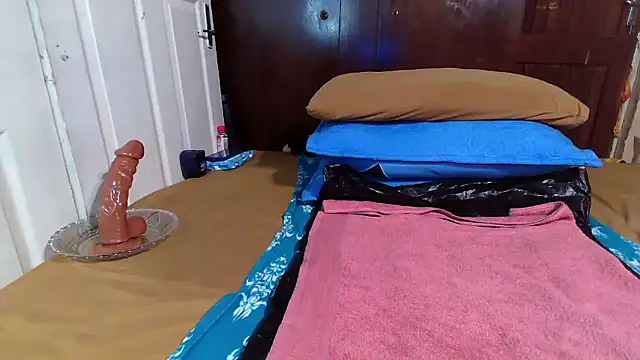 Smoochy-'s cam snapshot