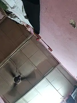 Vickyrajput009 live sex cam