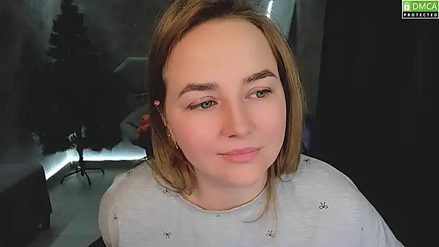 Mira_Mermayd live sex cam