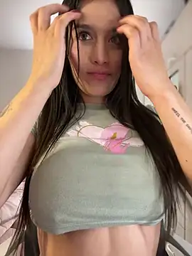 Emmily_19 live sex cam