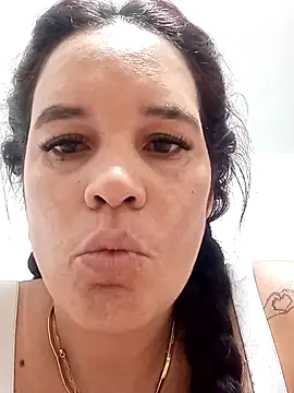 horny_girl33's cam snapshot