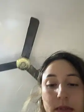 lriana_miller's cam snapshot