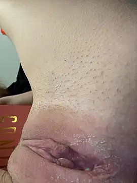 SeccySerena's cam snapshot