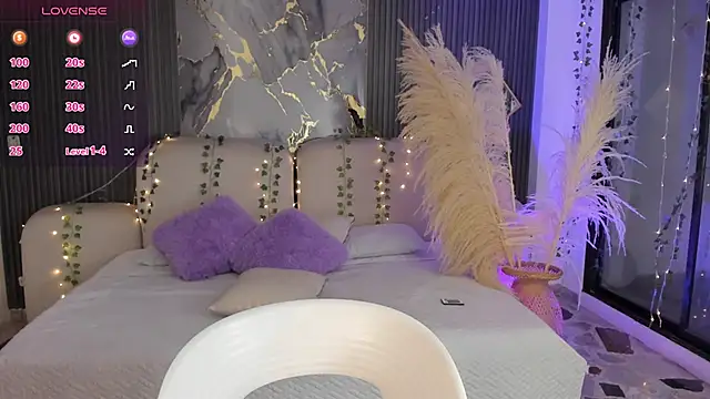 SarahCastro1_'s cam snapshot