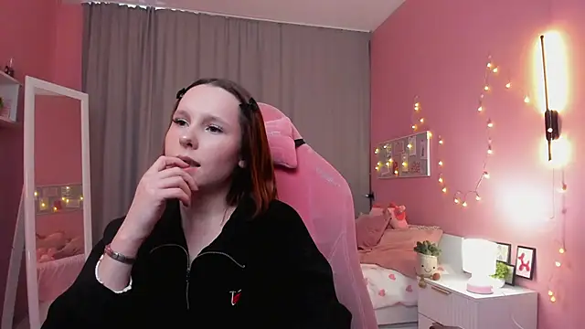 Haya_Harareet's cam snapshot