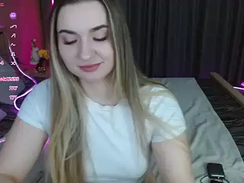 BellaaBlushh's cam snapshot