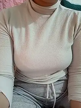 Tulip_Giang live sex cam