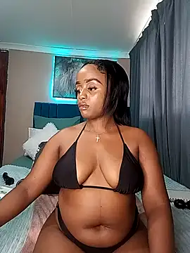 Queen-Chocolate live sex cam