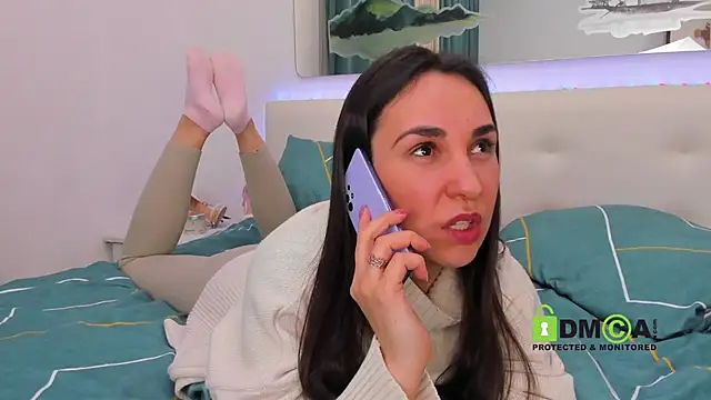 SonyaParadise live sex cam