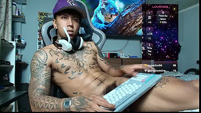 Nickhot0609 live sex cam