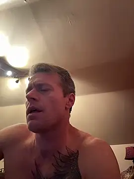 DILFiGuess1's cam snapshot