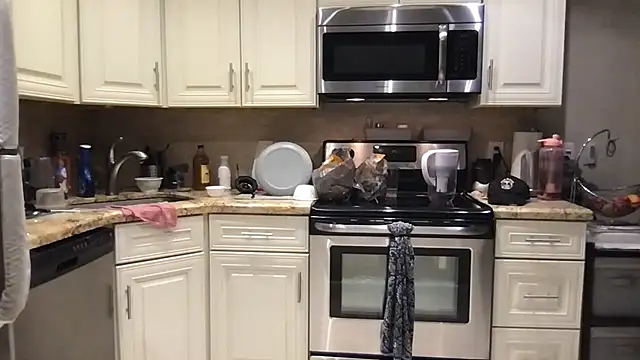 BigGuyMuscle's cam snapshot