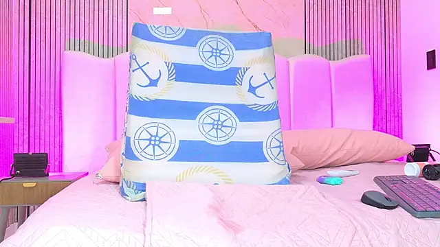 Sofia_martiin's cam snapshot