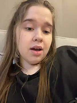 HornyGirlH live sex cam