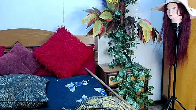 BusyBooty's cam snapshot