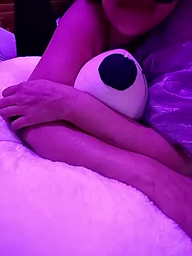 kaamuk_shweta live sex cam