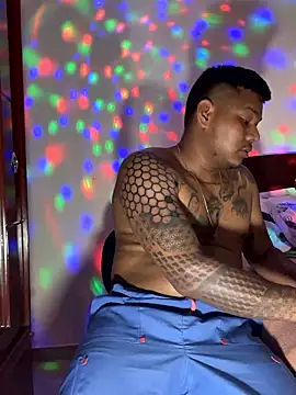 Saipuer31 live sex cam