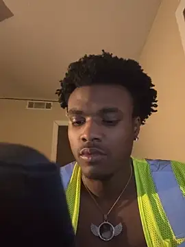 Bigdicktrick227 live sex cam