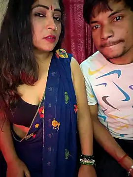 Hotbhabi305's cam snapshot