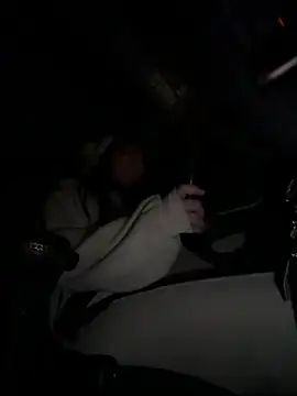 urpuppymoon's cam snapshot