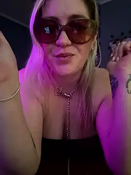 Granlady7 live sex cam