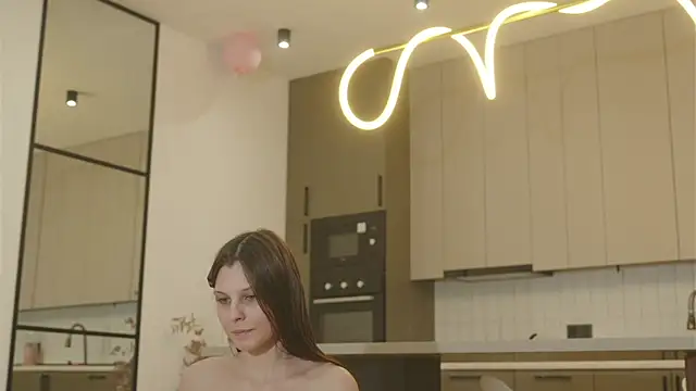 whisper_of_love's cam snapshot