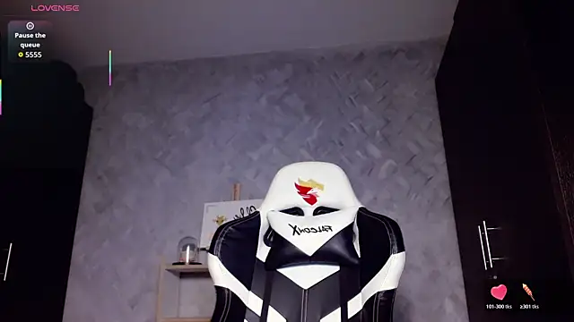 Roxxi_2110's cam snapshot