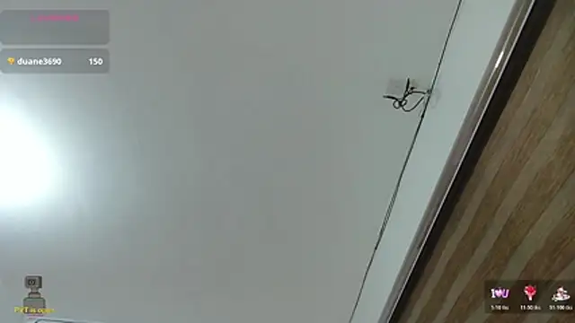 cumwetmebaby's cam snapshot