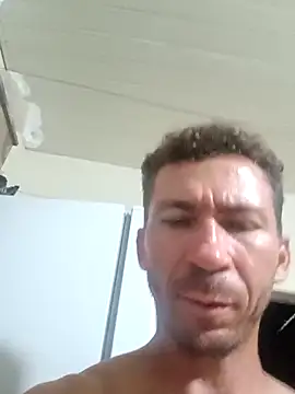 RobertoLuiz84's cam snapshot