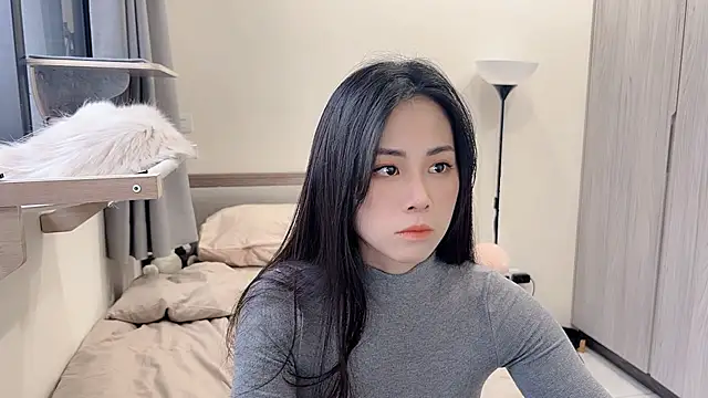 BabyOneDaily's cam snapshot