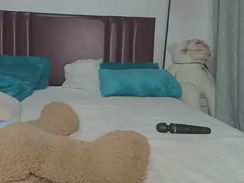 bobo_leesha01's cam snapshot