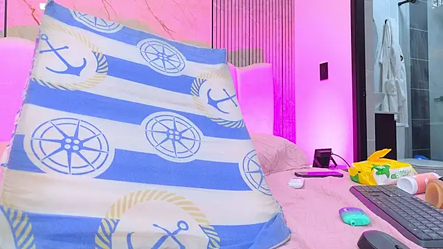 Sofia_martiin's cam snapshot