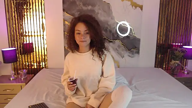 MiticaBrennet_'s cam snapshot